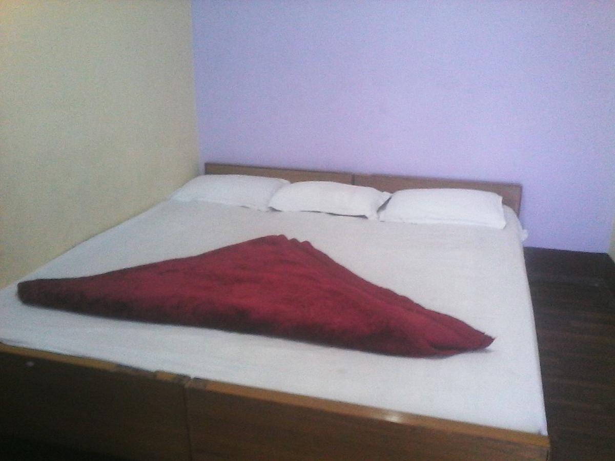 דרג'ילינג Hotel Alpine מראה חיצוני תמונה