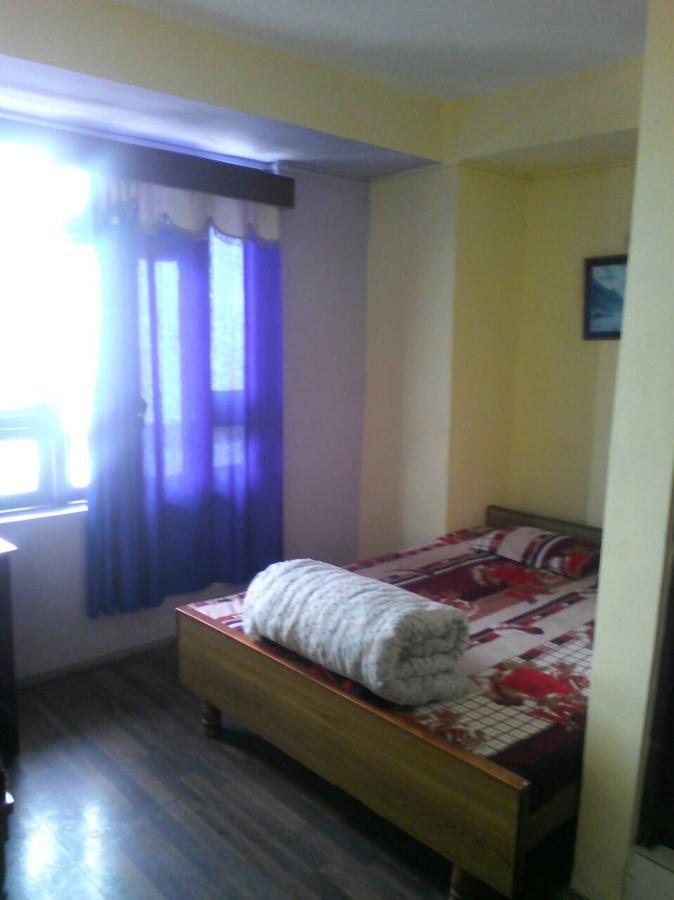 דרג'ילינג Hotel Alpine מראה חיצוני תמונה